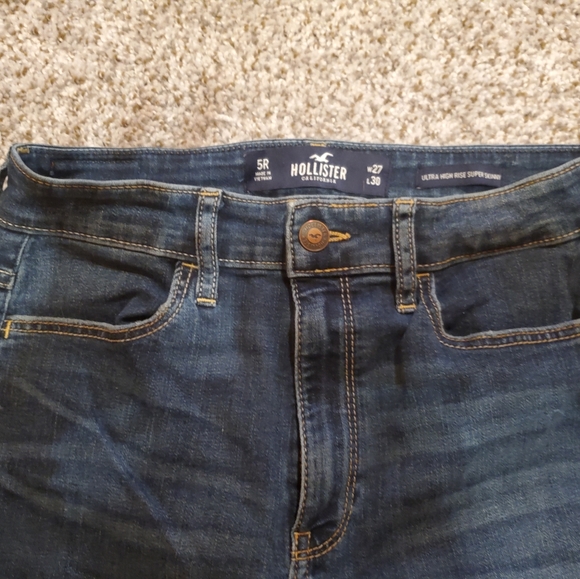Hollister Size 5 Ultra High Rise Jeans Raw Hem - Picture 3 of 5